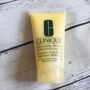 New 💗 Clinique dramatically different moisturizing lotion +